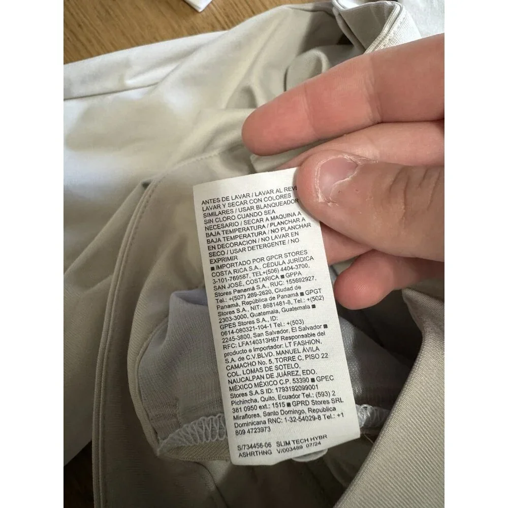 Old NAVY Active Dress Pants 30x32 Cream Tech Hybrid Slim 4 Way Stretch Light NWT